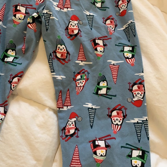 Juniors Christmas Leggings - Picture 6 of 6